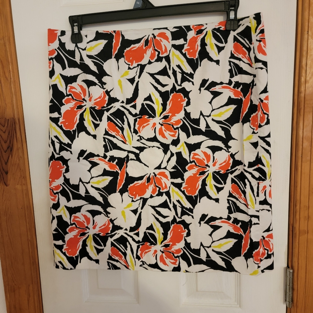 Joneswear Stretch Skirt Black Pink Yellow Floral Colorful Size 14 Knee Length